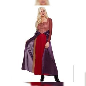 Sarah HOCUS POCUS costume